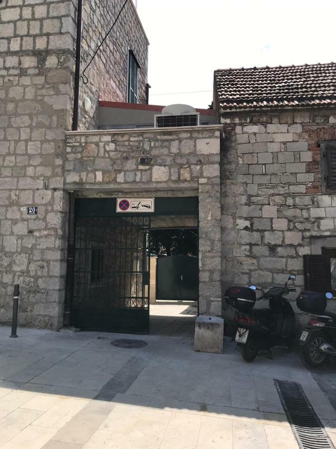 Apartment Center Roko Split Eksteriør bilde